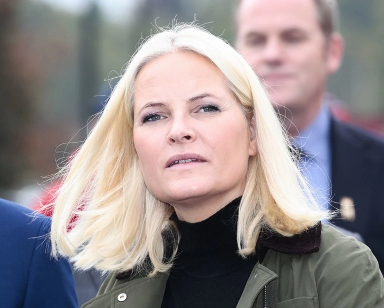 Norveškoj monarhiji pada popularnost nakon skandala s princezom i Epsteinom